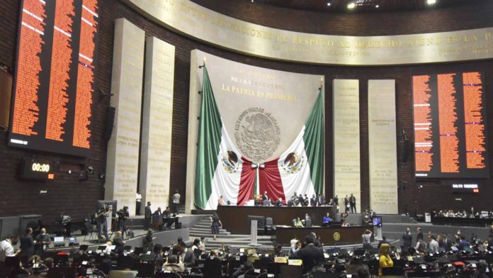 Morena avala en fast track “plan B” de la reforma electoral