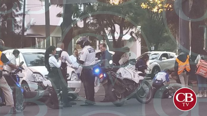 Otro choque de moto afuera de Espacio las Américas