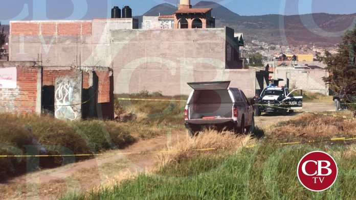 Hallan persona muerta en Jardines de Santiaguito