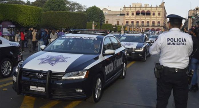 Ahorros generados por el Fortapaz serán utilizados para seguros de vida de policías de Michoacán