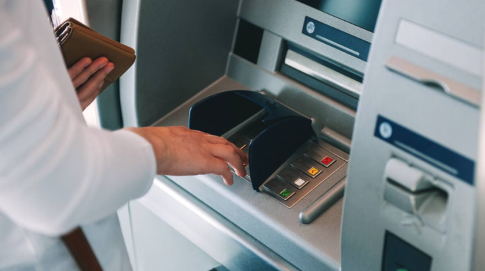 HSBC, Scotiabank, Banbajío, Inbursa, Banregio y Mifel eliminan comisión al crear una red de 9 mil 300 cajeros automáticos