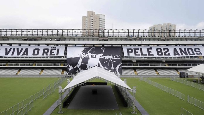 FIFA pedirá a todos los países nombrar a un estadio ‘Pele’