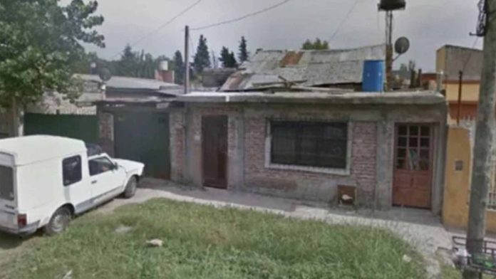 Fallecen 4 hermanos luego de que les cayera el techo de su habitación