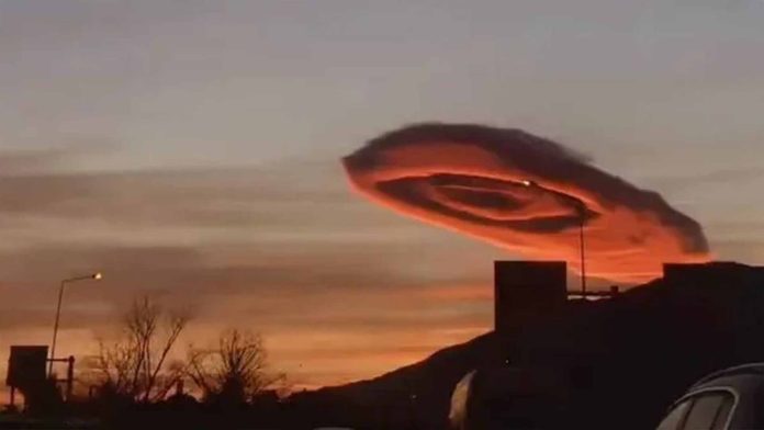 Jaime Maussan revela video de extraña nube en forma de espiral