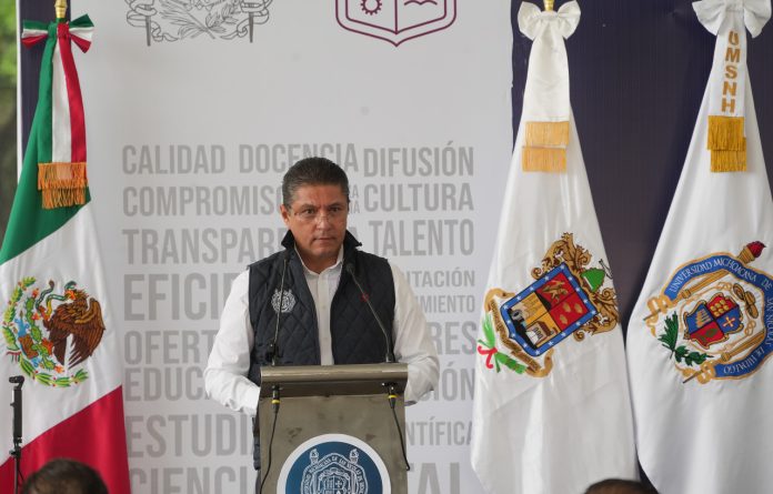 Para 2023 UMSNH protege prestaciones de trabajadores académicos, administrativos y manuales