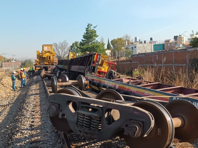 Tren se descarrila en vías cerca de Atapaneo, no hay heridos