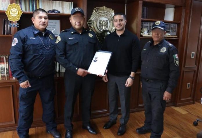 VIDEO: Ascienden al policía que enfrentó a peligroso ladrón de Iztapalapa
