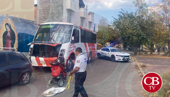 Camión le aplasta la cabeza a un hombre en Villas del Pedregal