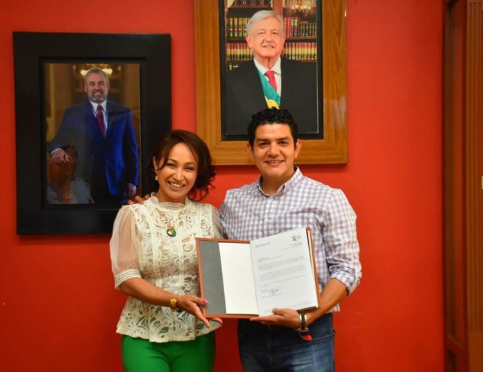 Encuestas ponen a Itzé Camacho como la mejor evaluada de Michoacán y México