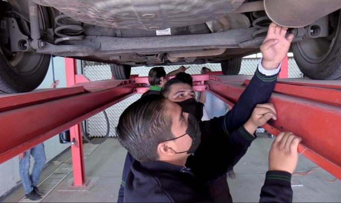 Michoacán, con personal suficiente para atender demanda de Tesla