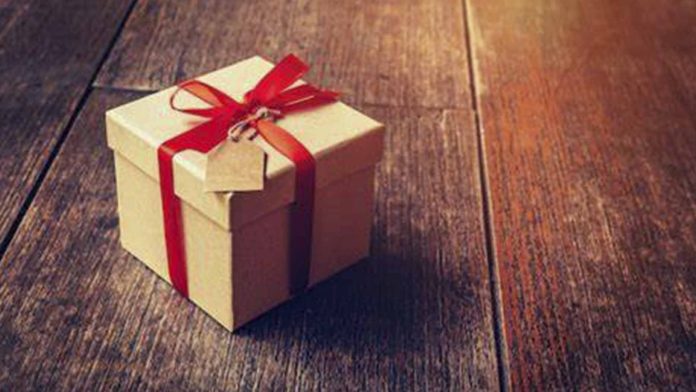 Mujer recibe bomba casera como regalo de San Valentín de parte de su exnovio