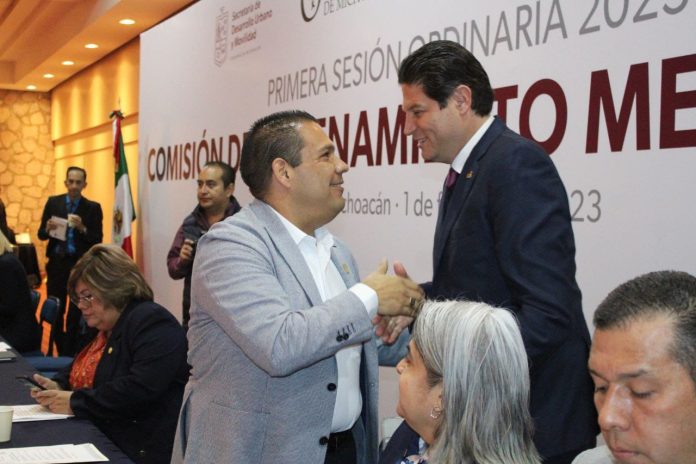 Participa Bladimir González en la Comisión de Ordenamiento Metropolitano