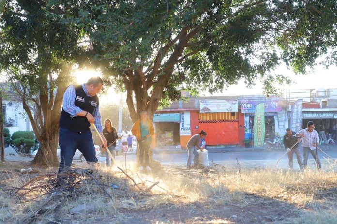 Juan Carlos Barragán logra no se cobre por acceder a los espacios públicos