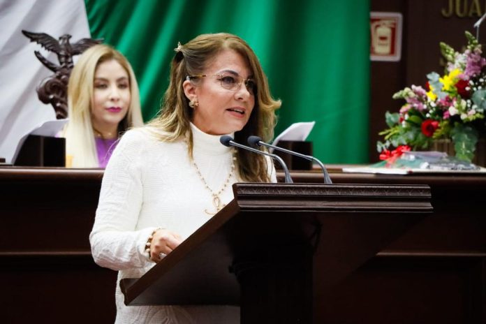 La familia, indispensable para la creación de leyes en Michoacán