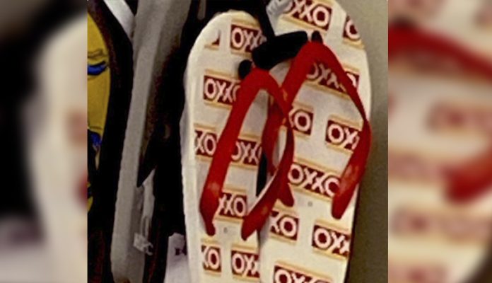 Viral: Las chanclas del Oxxo la nueva tendencia en Acapulco