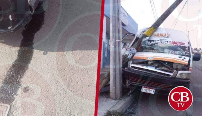 Choca su combi sin frenos con un poste en Tarímbaro