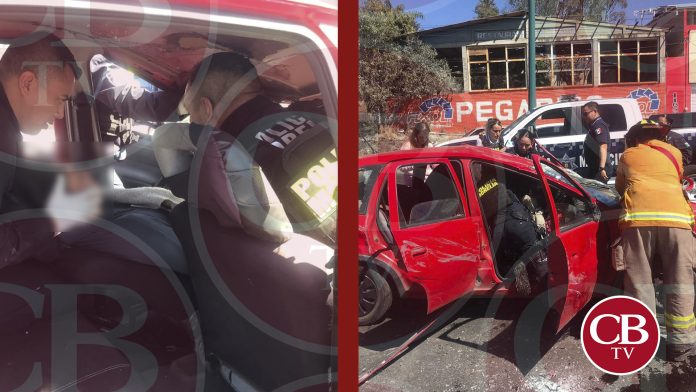 Mujer herida deja choque volcadura sobre Madero Poniente