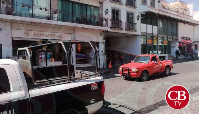Balean a sacerdote para robarlo en el centro de Uruapan