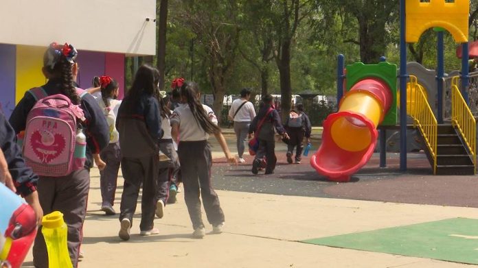 Niños y padres de familia esperan ansiosos las vacaciones de Semana Santa