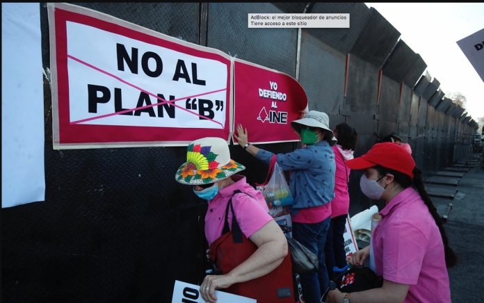 Todos contra el Plan B