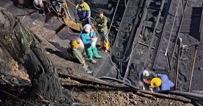 Explosión en mina deja 11 muertos