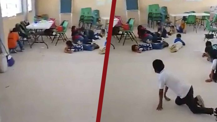 Maestro intenta calmar a sus alumnos durante balacera en Chiapas