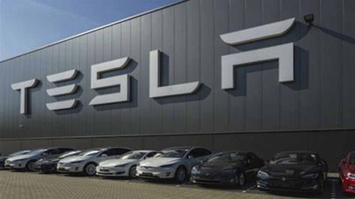 Tesla pierde medio billón de pesos a una semana de anunciar planta en Nuevo León