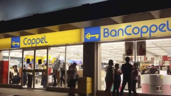 Trabajador de Coppel denuncia discriminación por tener VIH