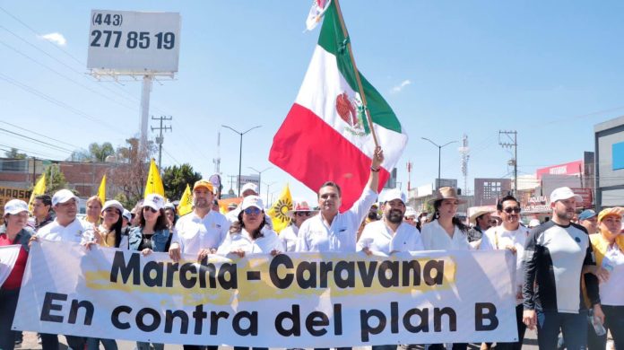 “Al PRD no le bastó con destruir el estado, ahora buscan destruir el país”