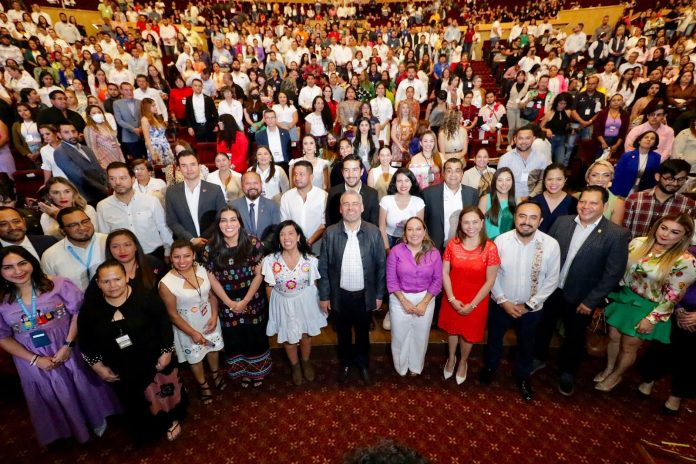 Inaugura Bedolla Encuentro Nacional de Promotoras y Promotores Comunitarios
