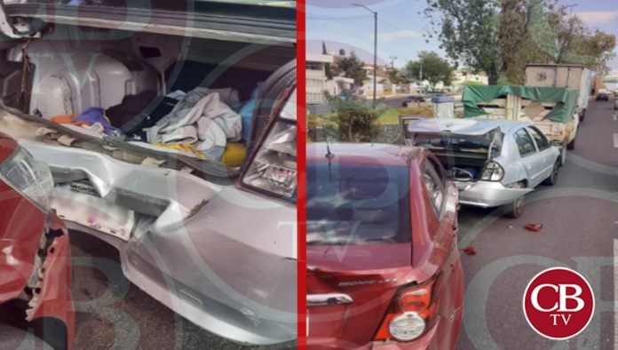 Tres autos y un camión colisionan en el libramiento de Morelia