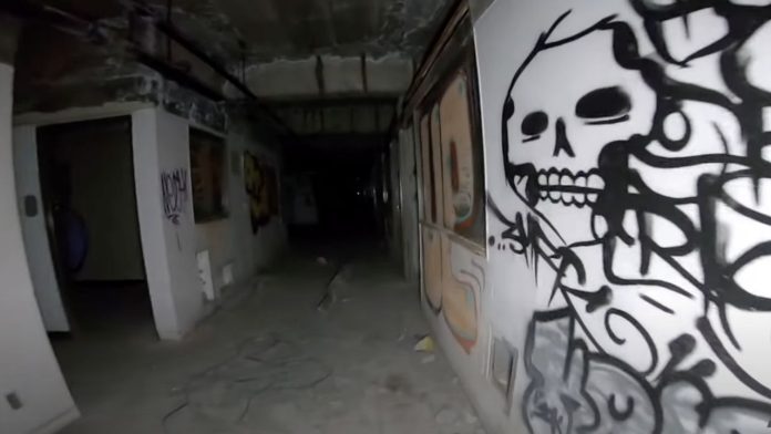 VIDEO: Así luce el hospital del ISSSTE abandonado en Tlatelolco