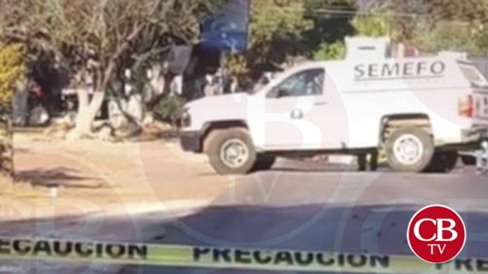Asesinan a un joven y lo dejan en la Zitácuaro - Tuzantla