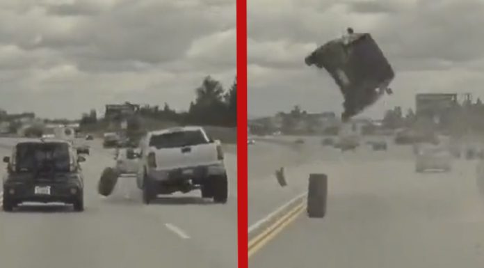 Llanta desprendida saca volando por los aires a camioneta en carretera