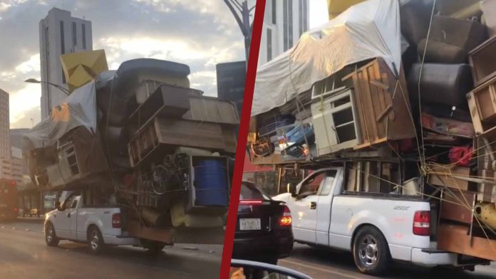 ¡México mágico! Camioneta lleva las mudanzas a nivel extremo