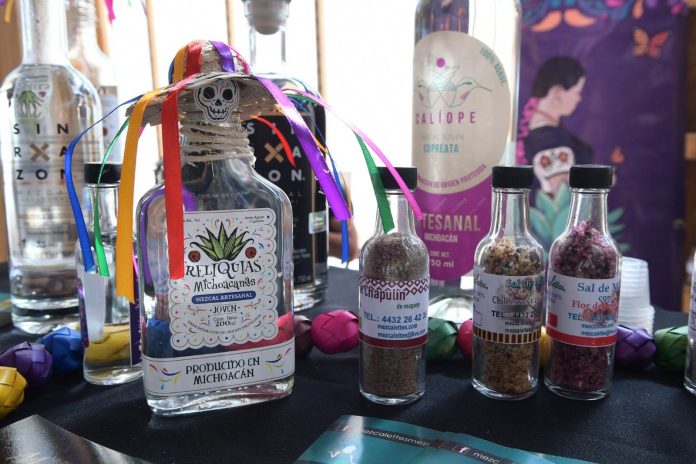 Gran cantidad de productos típicos en el Festival Michoacán de Origen