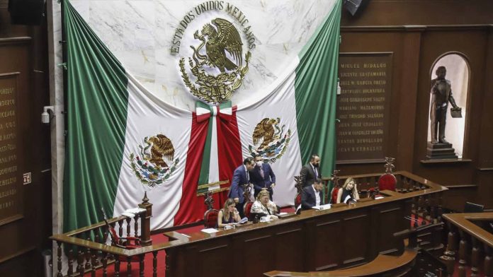 Aplazan sanciones a la violencia política en razón de género