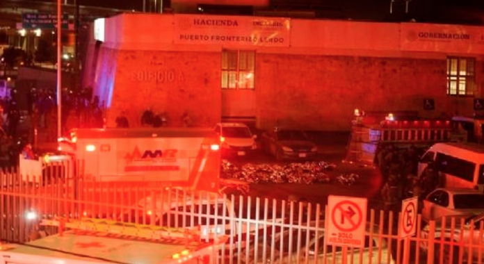Detienen a funcionario del INM por incendio en Juárez