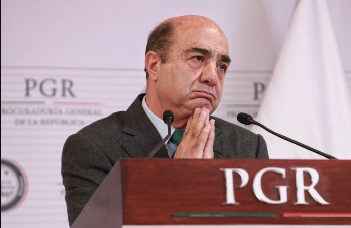 Vinculación a proceso a Murillo Karam por tortura y desaparición forzada