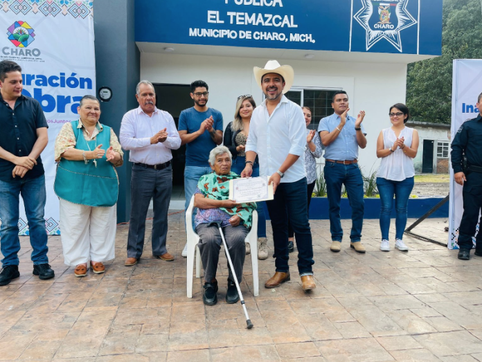 Presenta Chava Cortés la Policía Turística de Charo