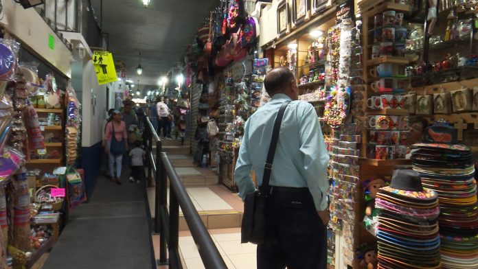 Inflación afecta a los locatarios del Mercado del Dulce