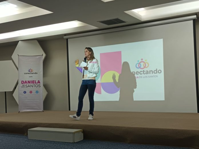 Daniela De Los Santos promueve valores universales a los niños y niñas de Morelia