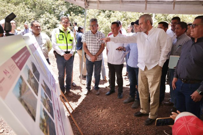 Rehabilitación de camino Peribán-Buenavista al 90%