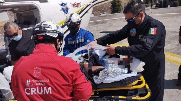 Tras sufrir accidente de moto en ciudad Hidalgo trasladan a menor con heridas graves a la capital del estado