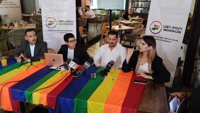 Tachan de oportunista al diputado Fidel Calderón por colgarse del movimiento LGBT+