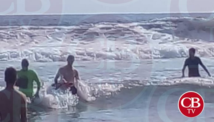 Tres turistas a punto de morir en las costas michoacanas