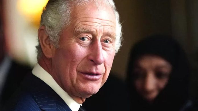 Cuánto durará el reinado del rey Carlos III, según Mhoni Vidente