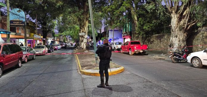 Lo balean para quedarse con su moto y llega a pedir ayuda a los bomberos