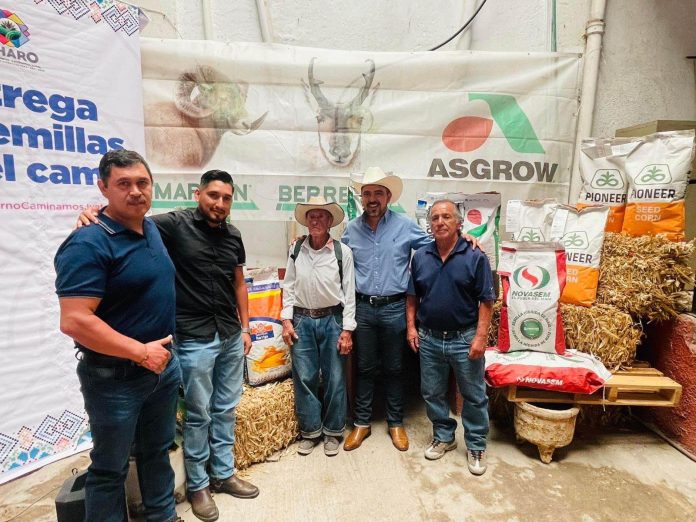 Alcanza Gobierno de Charo 600 toneladas de fertilizante y 30 millones de semillas entregadas a productores del campo