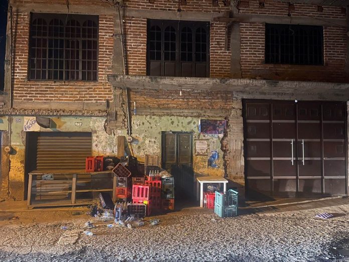 Balean a mujer trabajadora del campo en Tangancícuaro